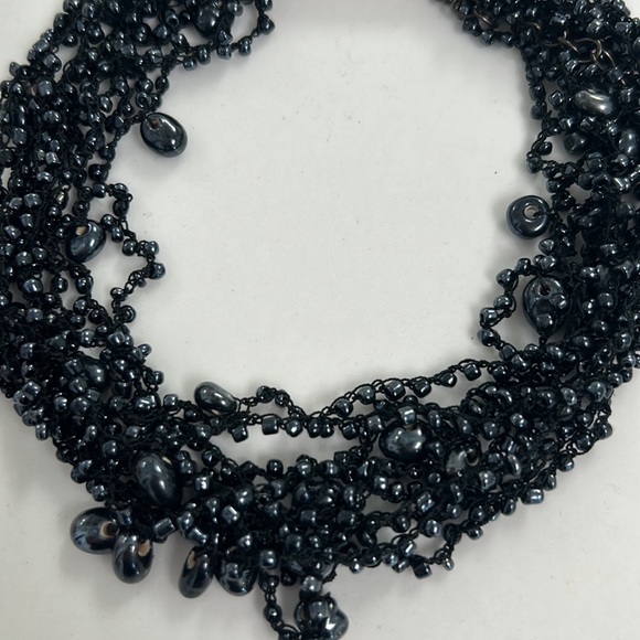 Beaded black choker - Picture 2 of 2